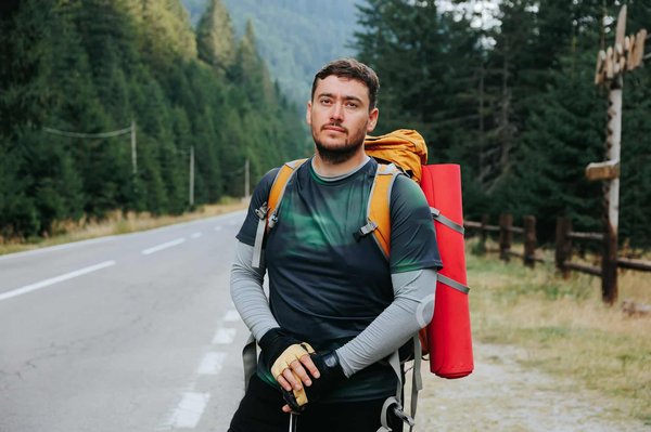 Quelles croisières offrent des randonnées pour découvrir les volcans aux Galápagos?